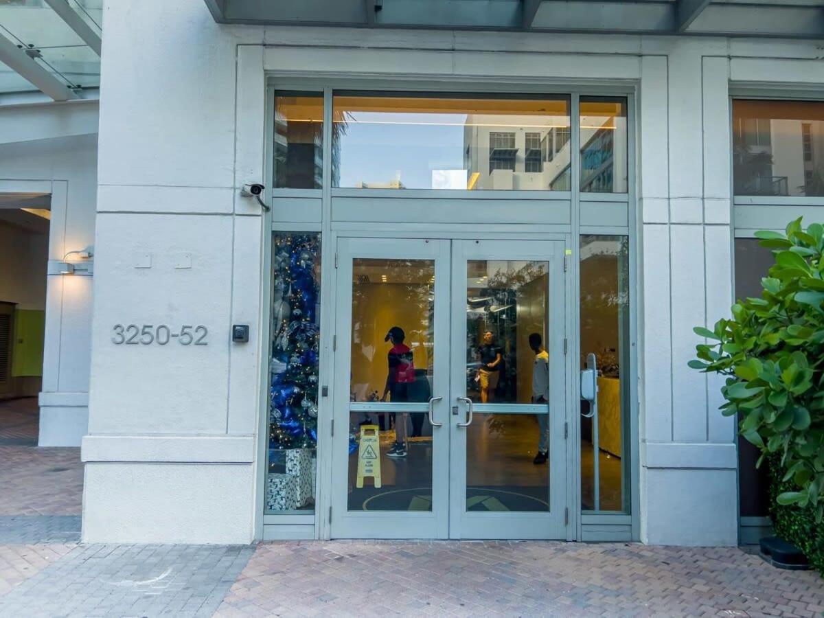 Palm Place Heart Of Miami With Parking Pool And Gym 외부 사진