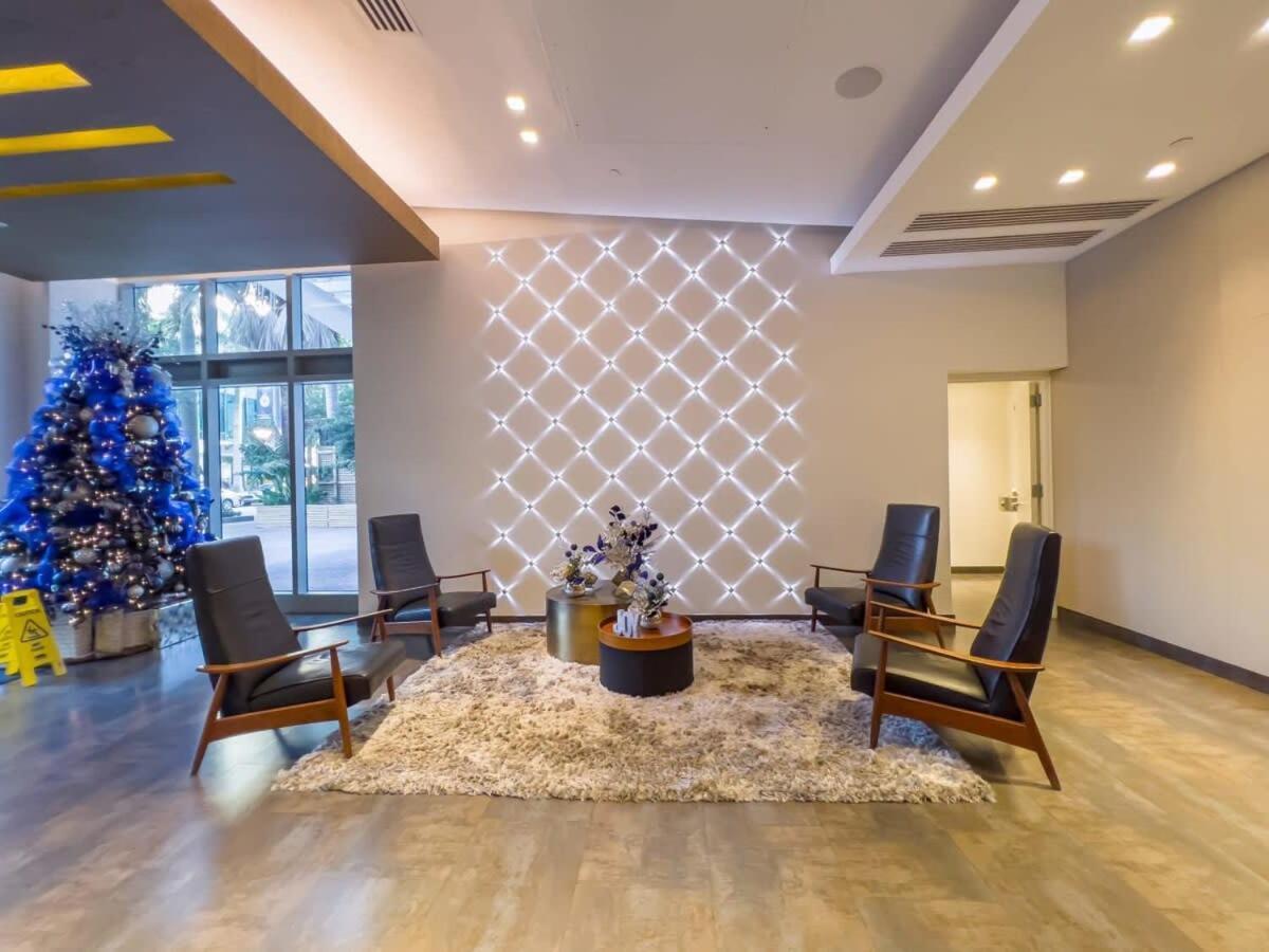 Palm Place Heart Of Miami With Parking Pool And Gym 외부 사진